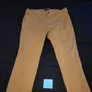 38x32 American Eagle Khakis